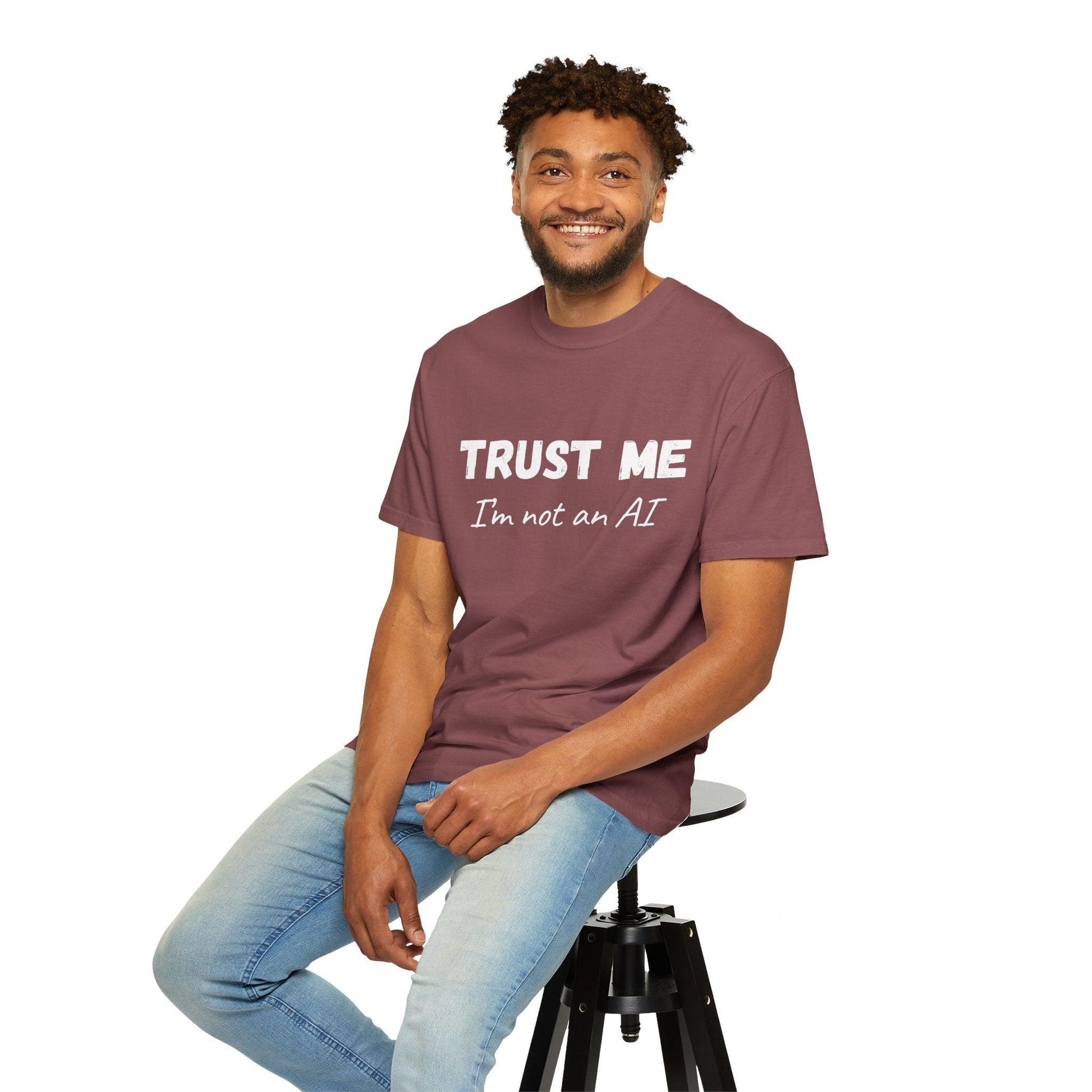 Unisex T-shirt AI Joke 'Trust Me, I'm Not an AI' Funny Quote - CryptoAiShop