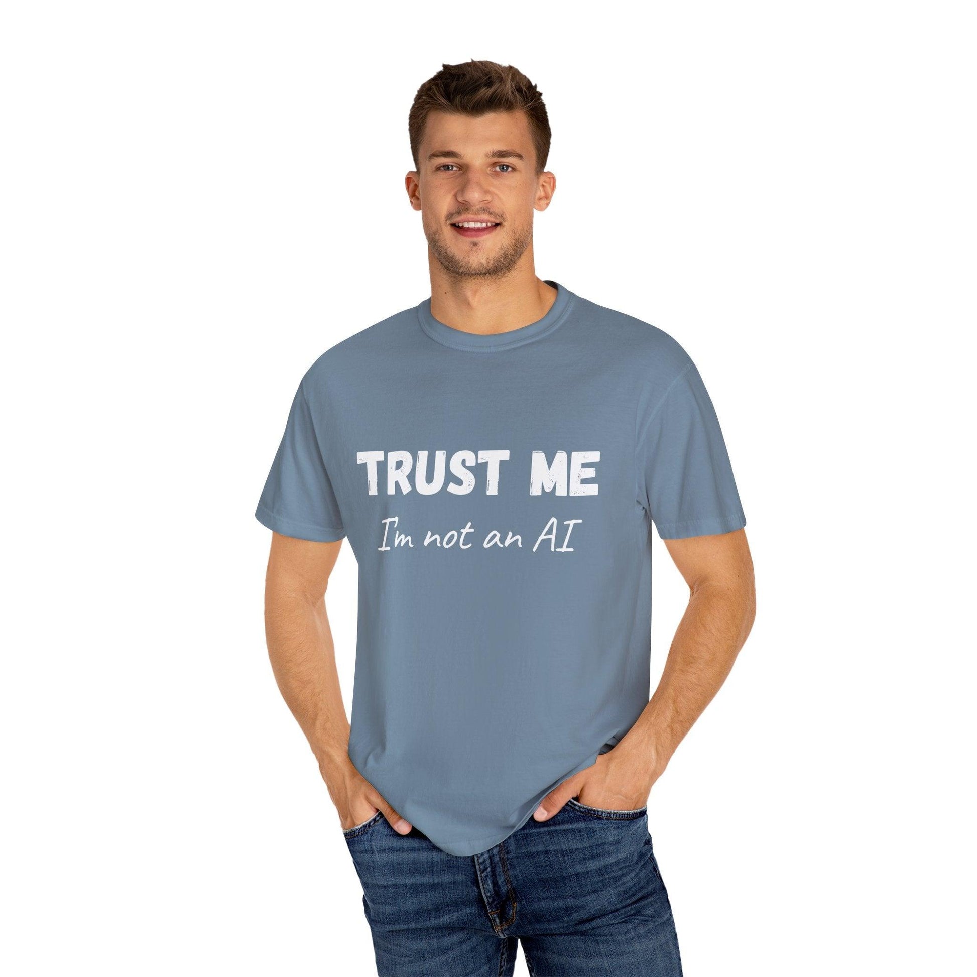 Unisex T-shirt AI Joke 'Trust Me, I'm Not an AI' Funny Quote - CryptoAiShop