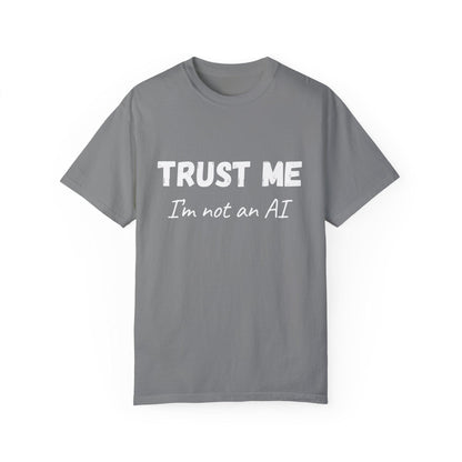 Unisex T-shirt AI Joke 'Trust Me, I'm Not an AI' Funny Quote - CryptoAiShop